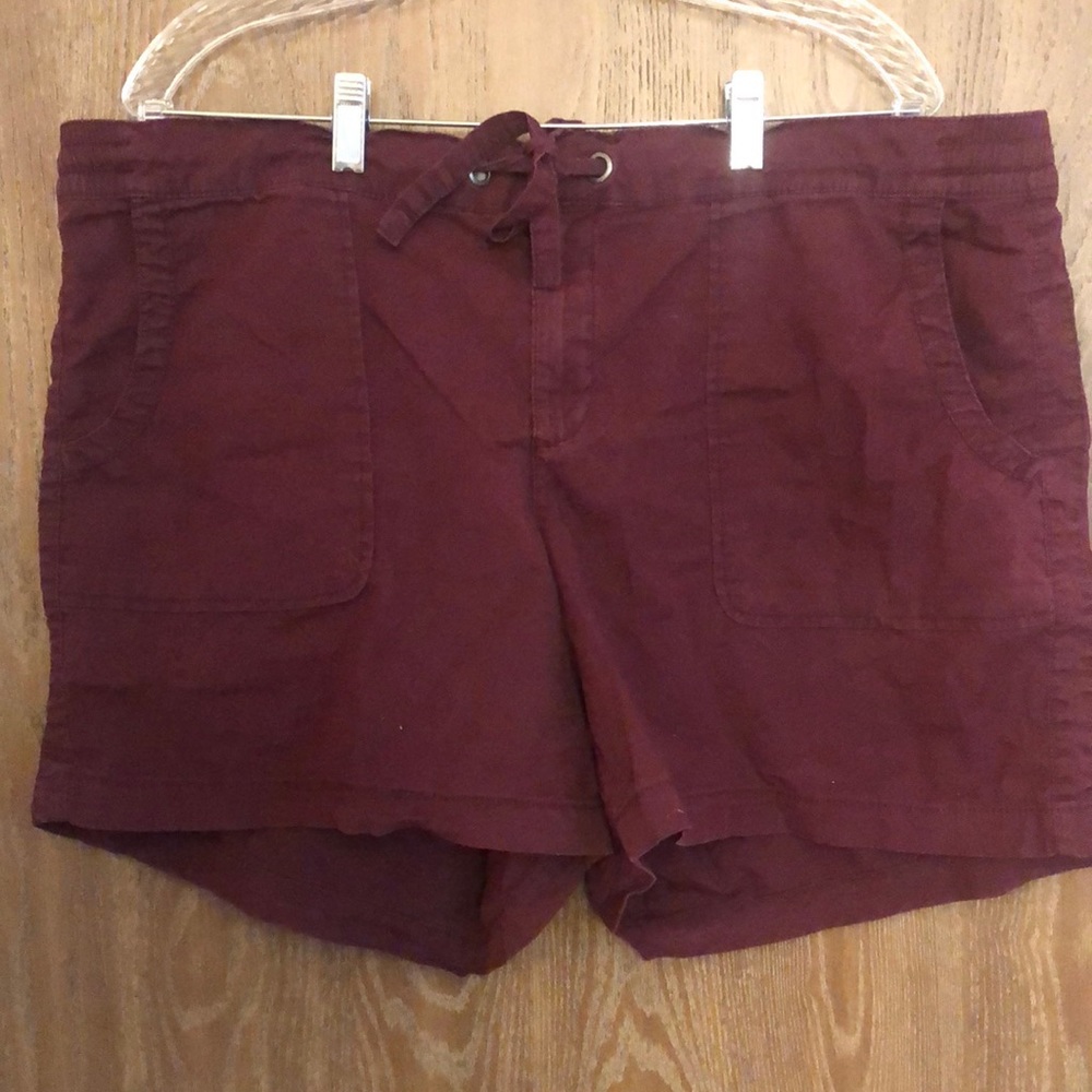 Front tie cargo shorts
